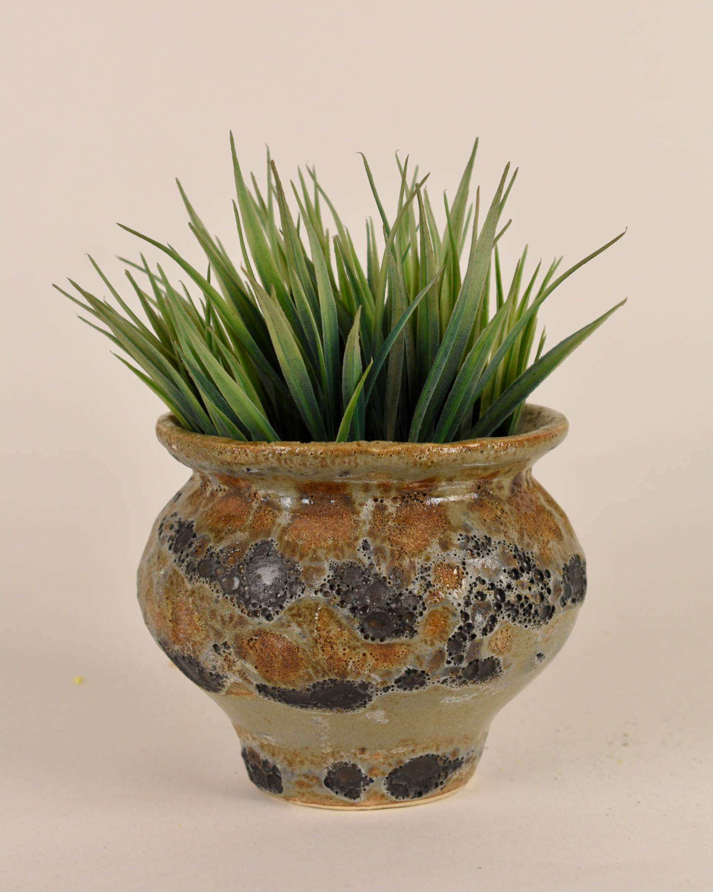 Crackled Pot/Vase